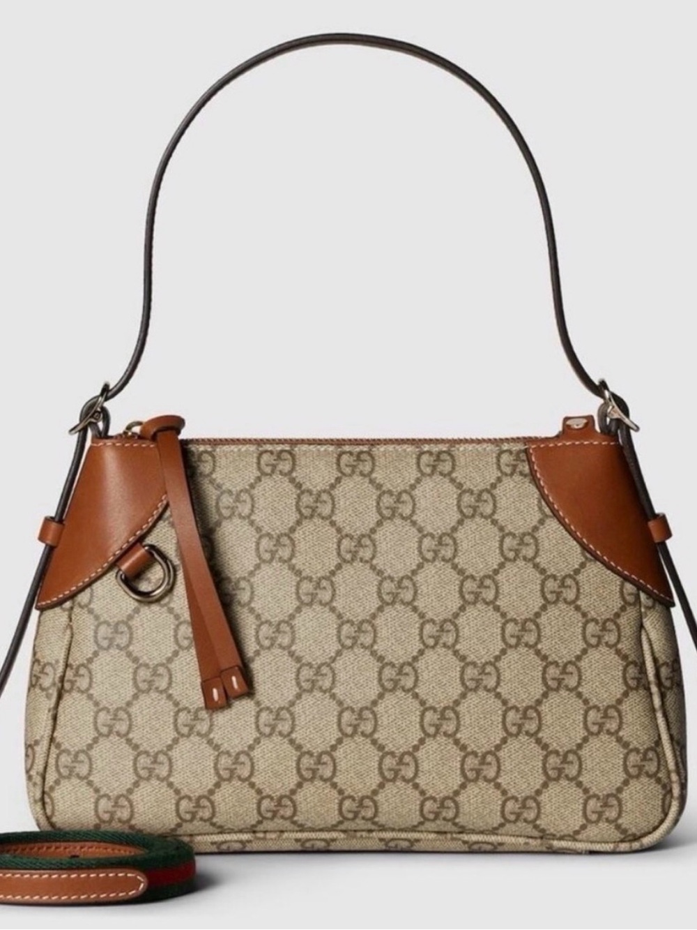 Gucci Emblem GG Small Shoulder Bag - Picture 5 of 6